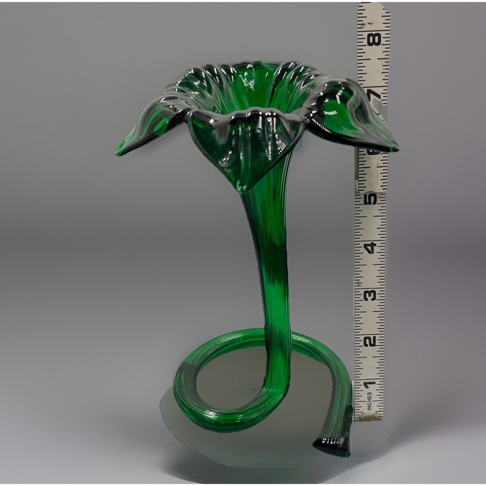 Mcm Hand blown Murano‎ Style Green Lilly Vase - Picture 9 of 9